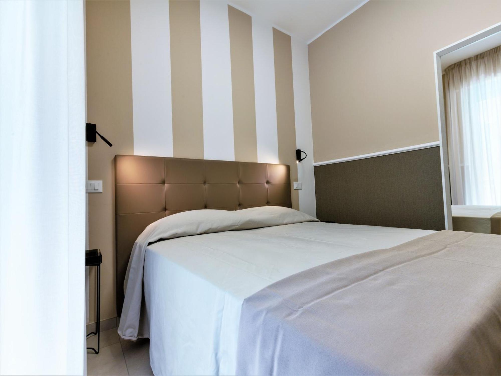Pleasant Apartment In Alba Adriatica Near Sea Kültér fotó