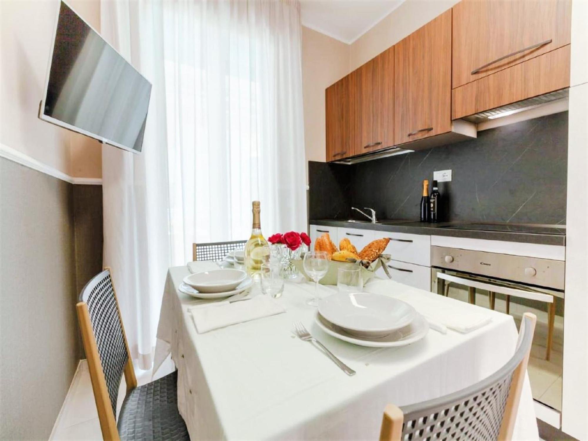 Pleasant Apartment In Alba Adriatica Near Sea Kültér fotó