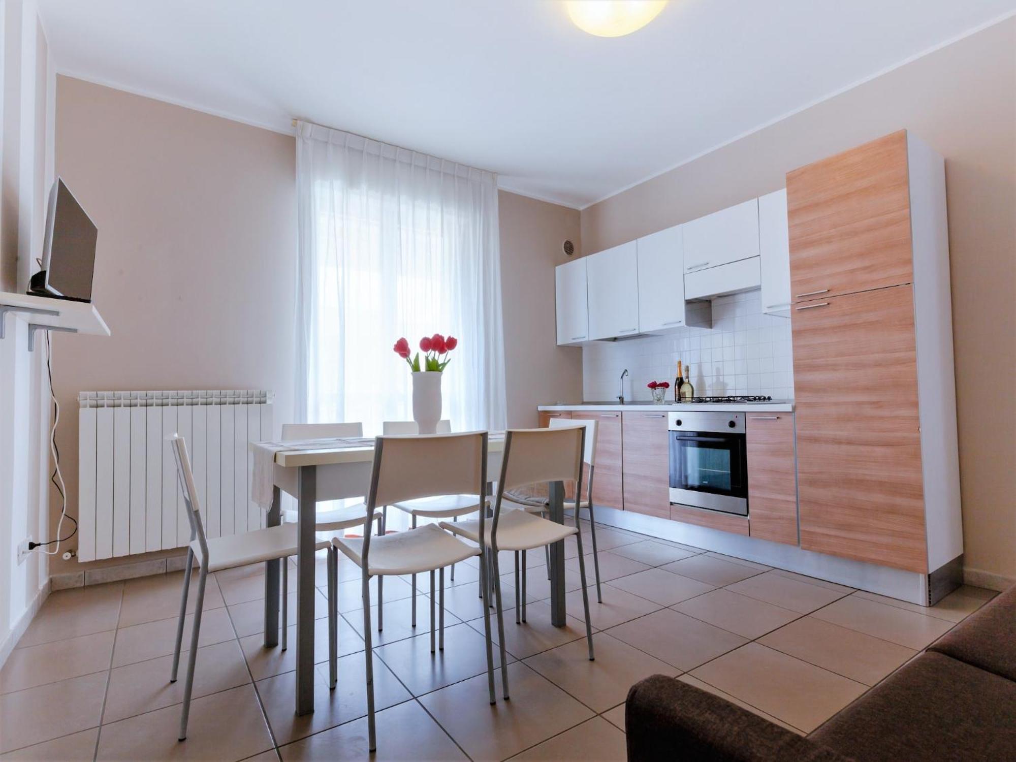 Pleasant Apartment In Alba Adriatica Near Sea Kültér fotó